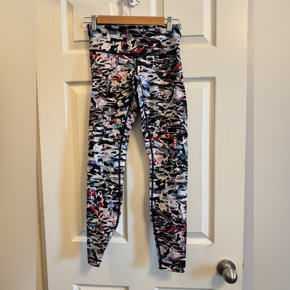 Lululemon size 6 leggings